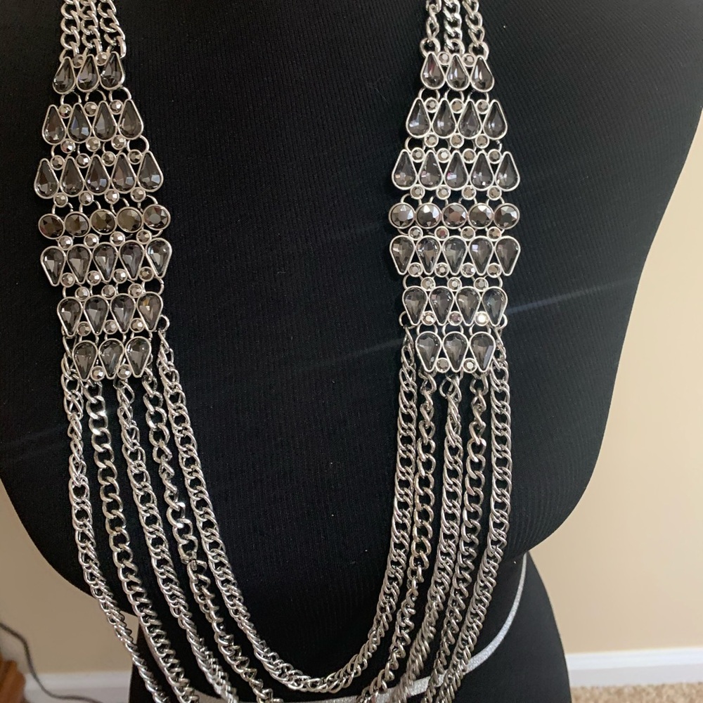 Gorgeous necklace never worn